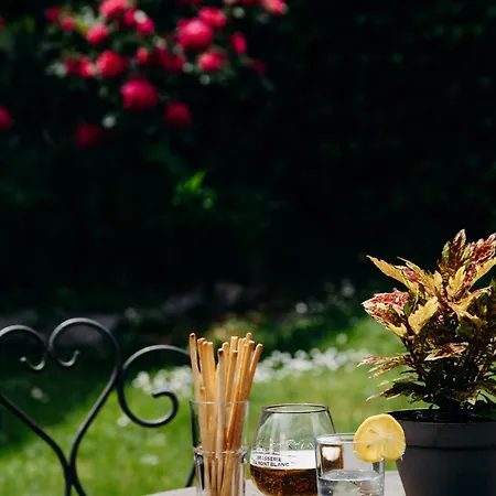 Le Boutik Hotel Annecy